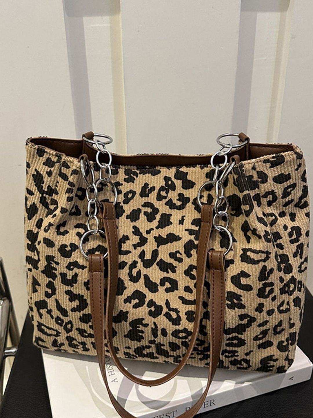 StyleCast Women Animal Printed Oversized Structured Shoulder Bag-picture-39