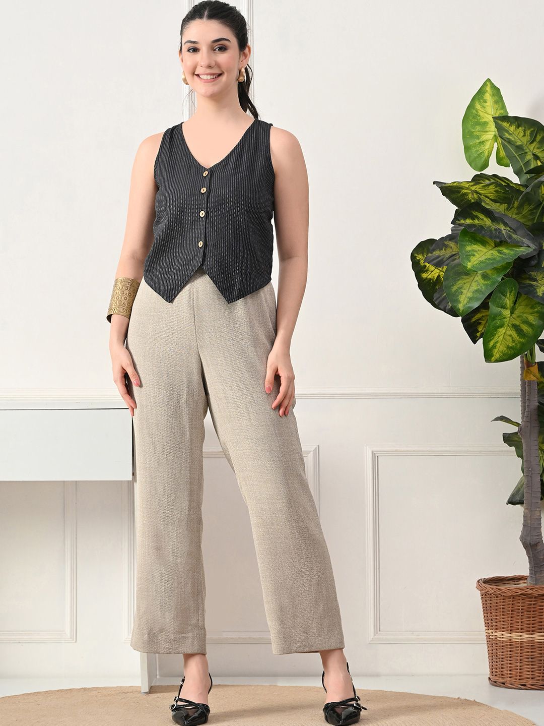 DECKEDUP Women Self Design V-Neck Sleeveless Cotton Top-picture-18