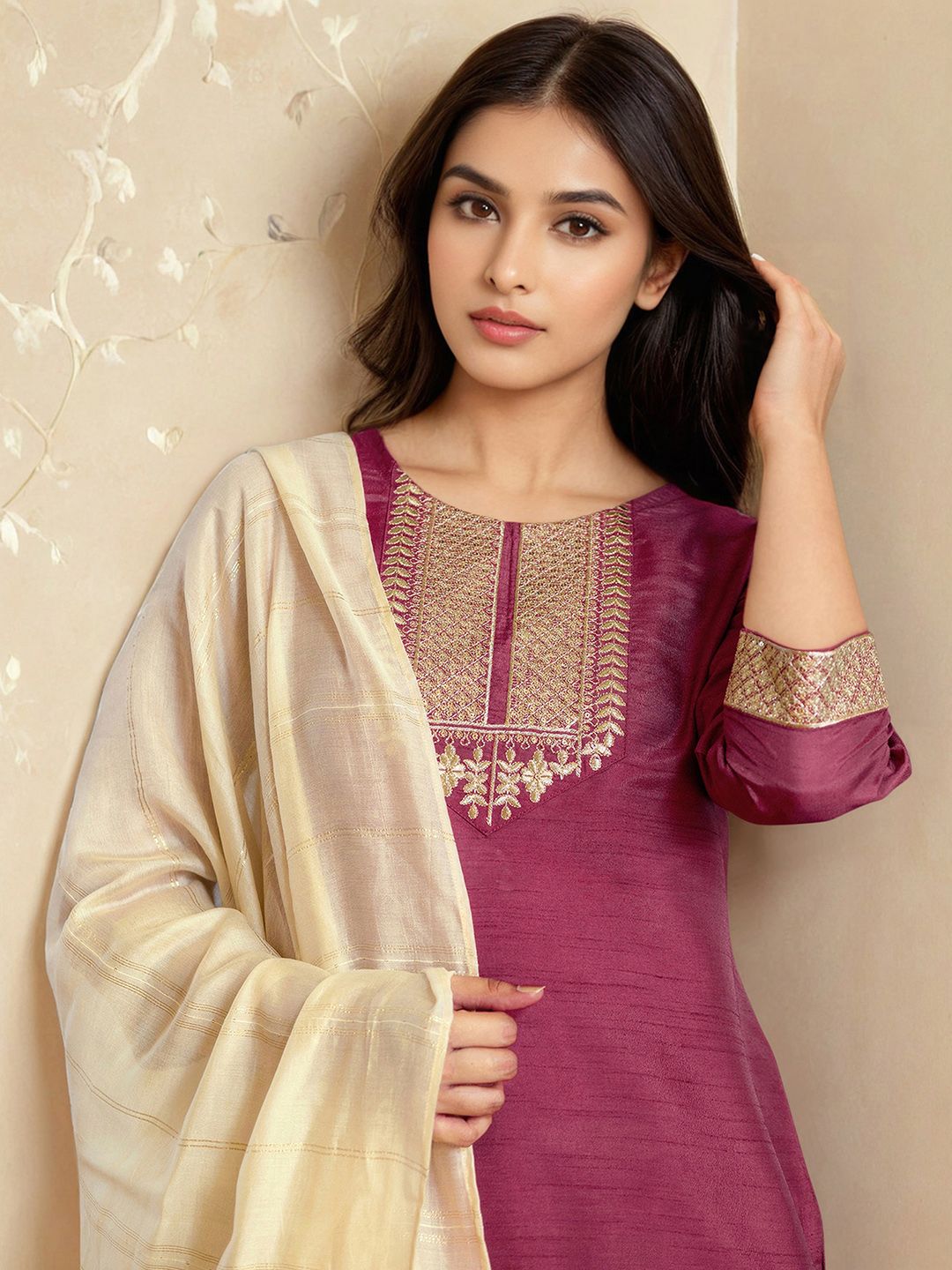 SKYLEE Women Ethnic Motifs Embroidered Kurta with Trousers & Dupatta