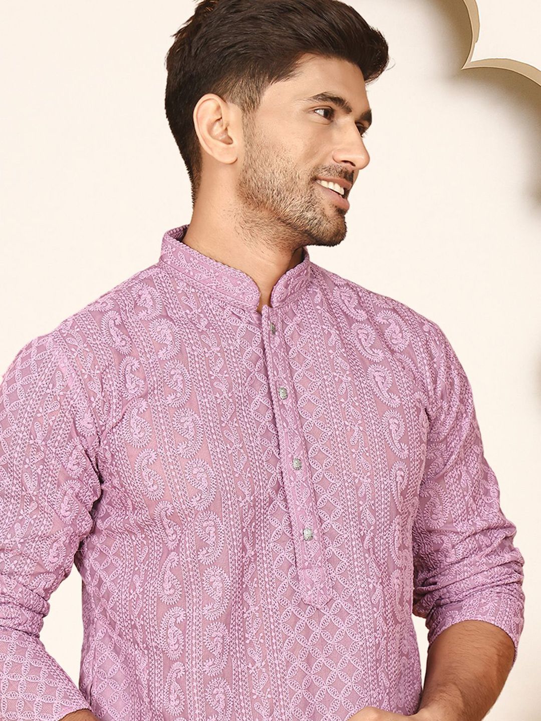Jompers Men Paisley Embroidered Chikankari Georgette Kurta-picture-33
