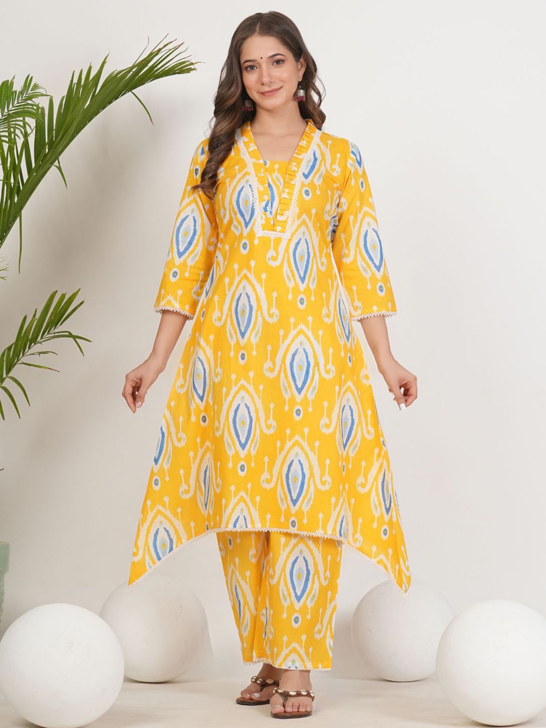Amayra Women Yellow Pure Cotton Kurta Sets