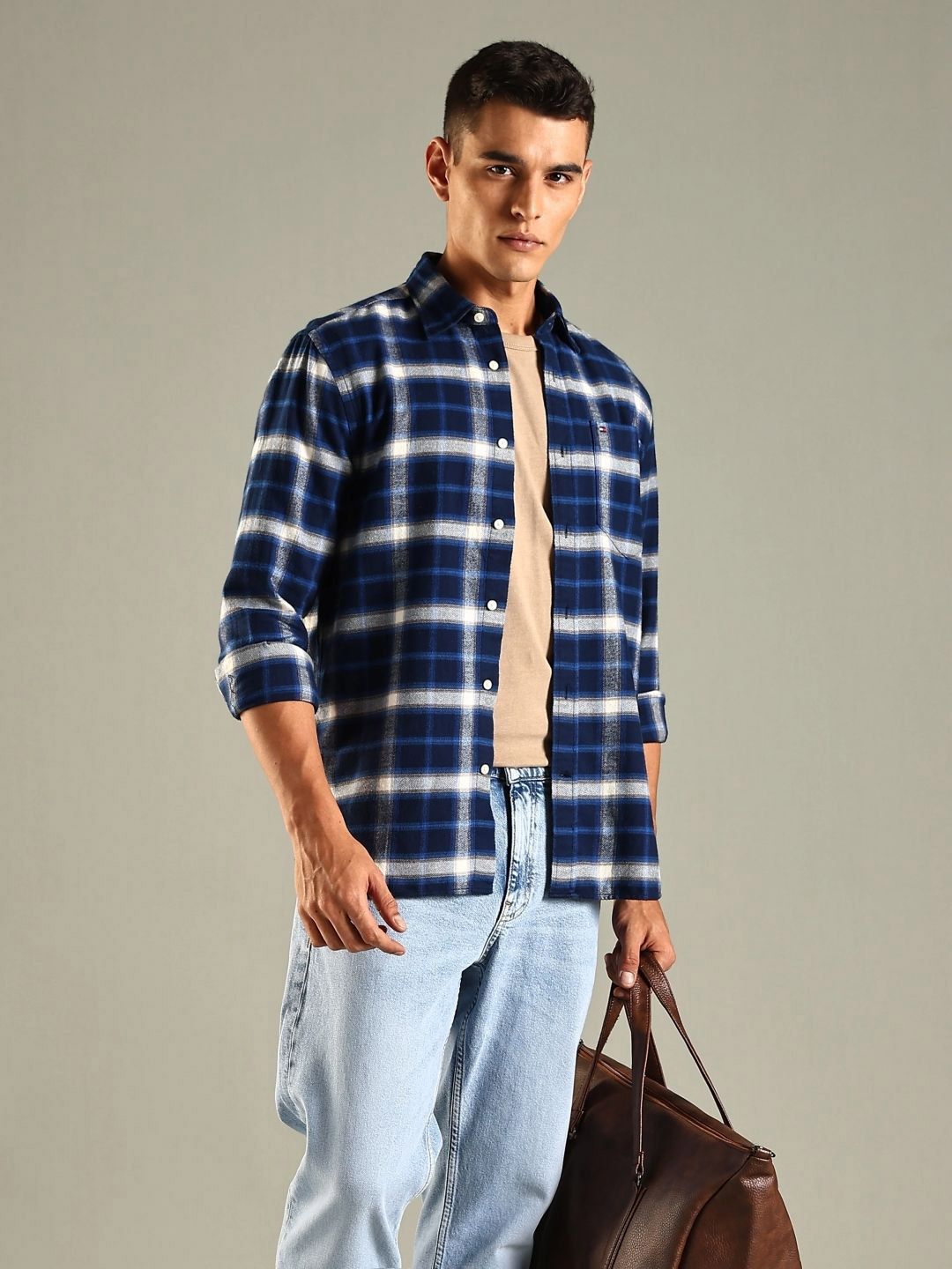 Tommy Hilfiger Spread Collar Checked Pure Cotton Opaque Shirt-image-21