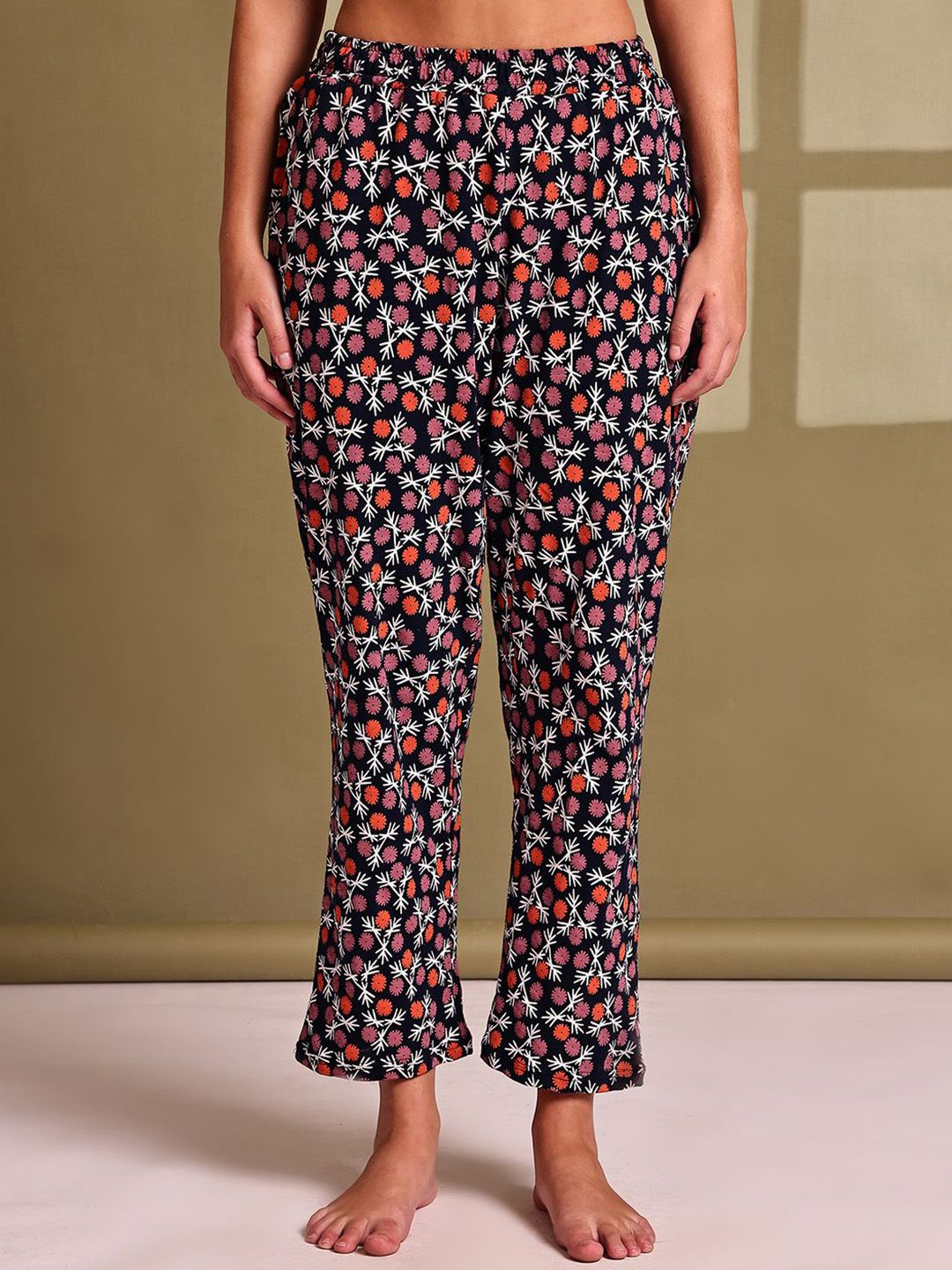 TAG 7 Women Printed Mid-Rise Cotton Lounge Pants-picture-37