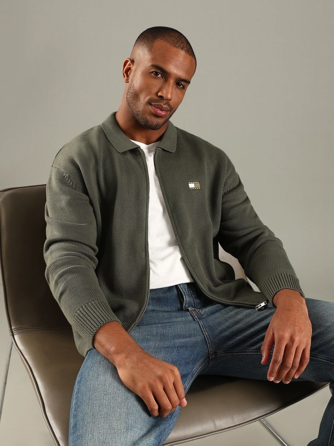 Tommy Hilfiger Men Solid Relaxed Fit Cotton Sweaters-picture-25
