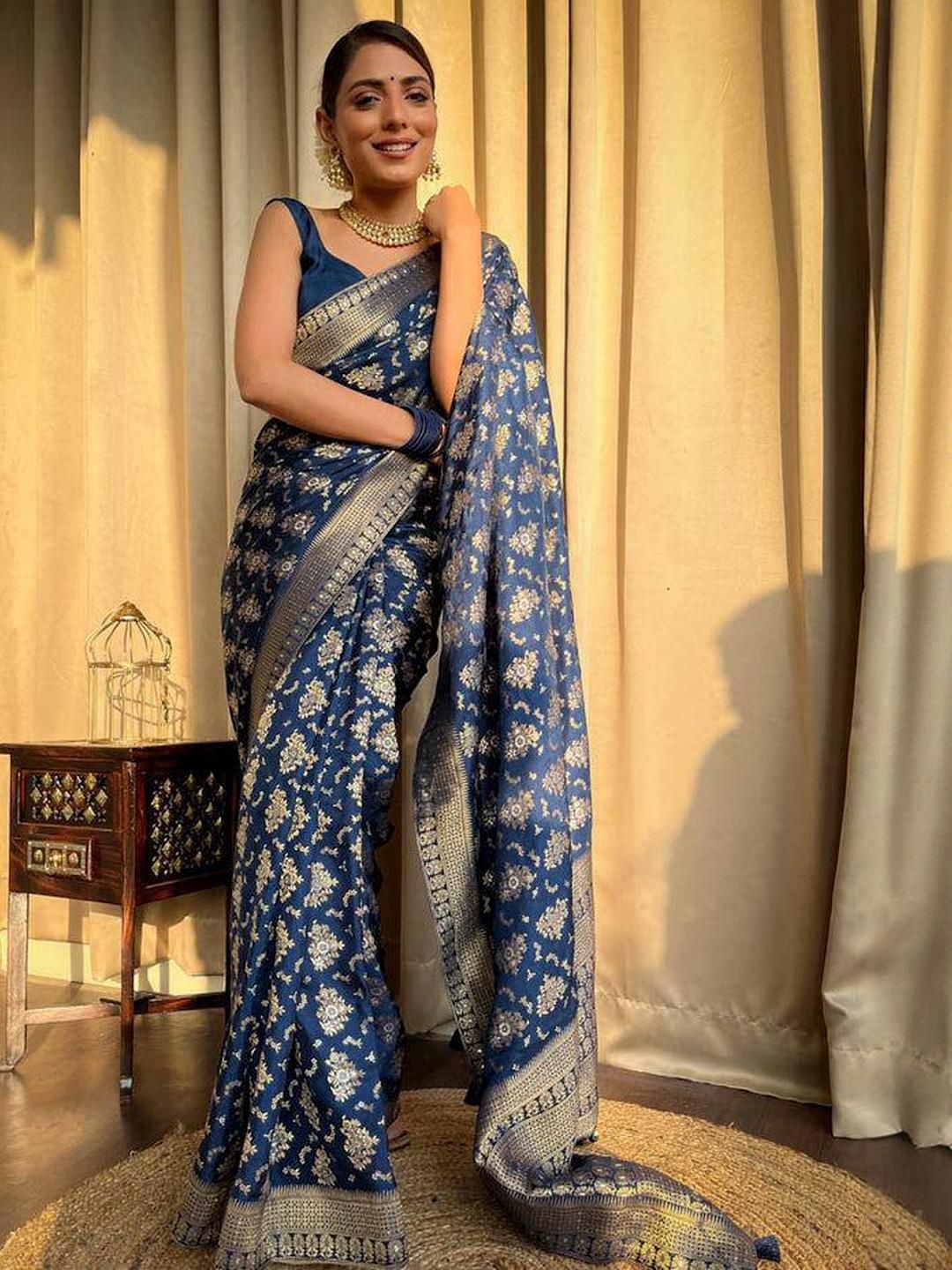 Sita Navy Blue Silk Blend Woven Design Sarees-picture-29