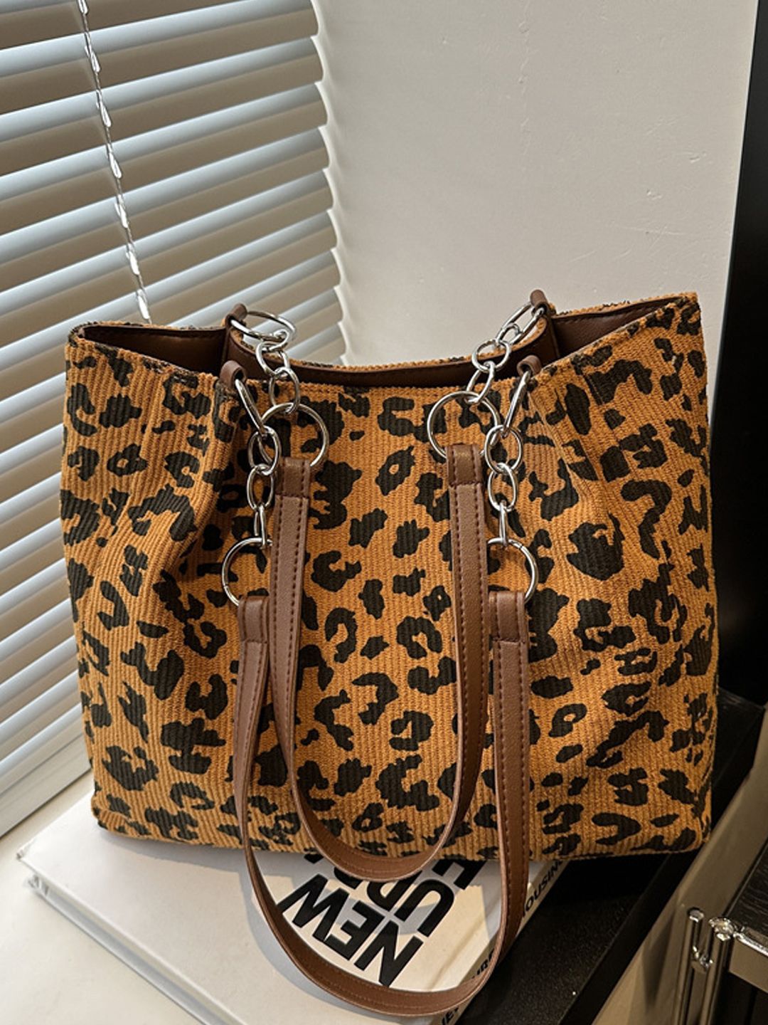 StyleCast Women Animal Printed Oversized Structured Stylish Shoulder Bag-picture-27