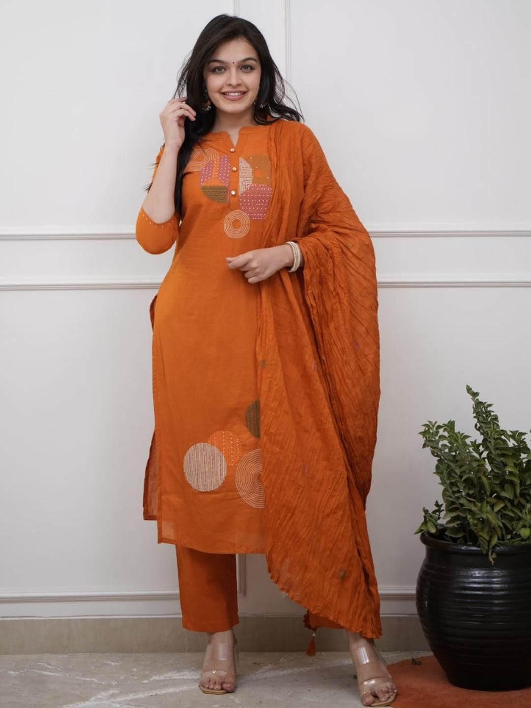 Moda Rapido Women Floral Embroidered Regular Pure Cotton Kurta Set