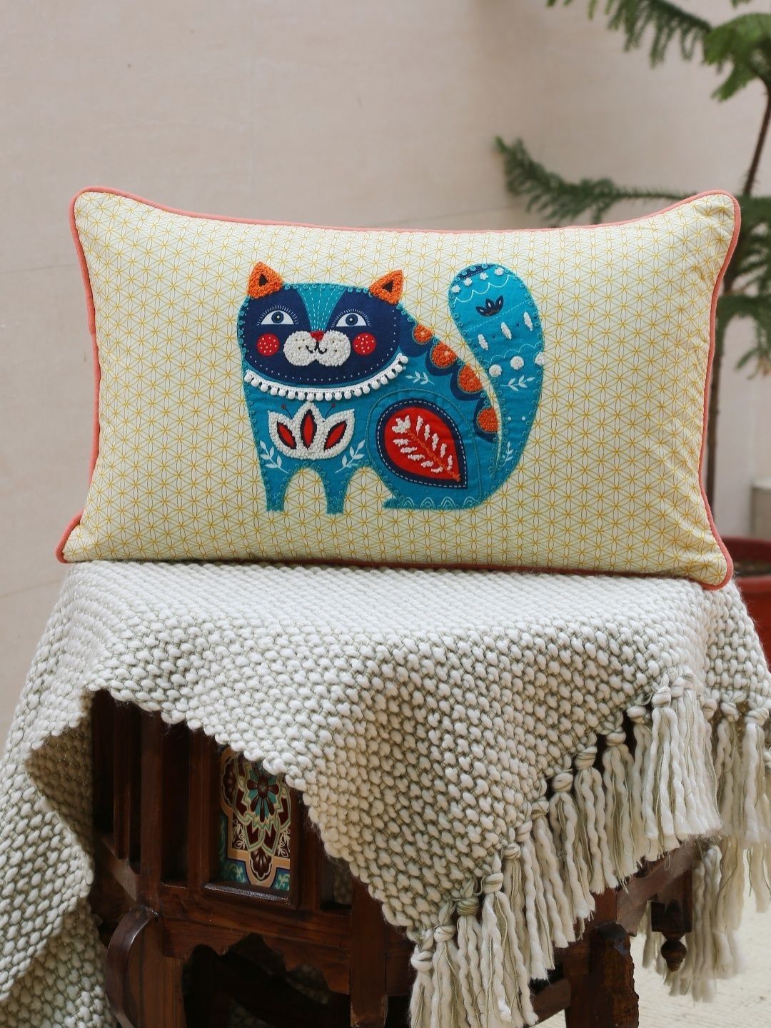 Revive Home Off White & Blue Cat Design Embroidered Rectangle Cotton Cushion Cover-picture-28