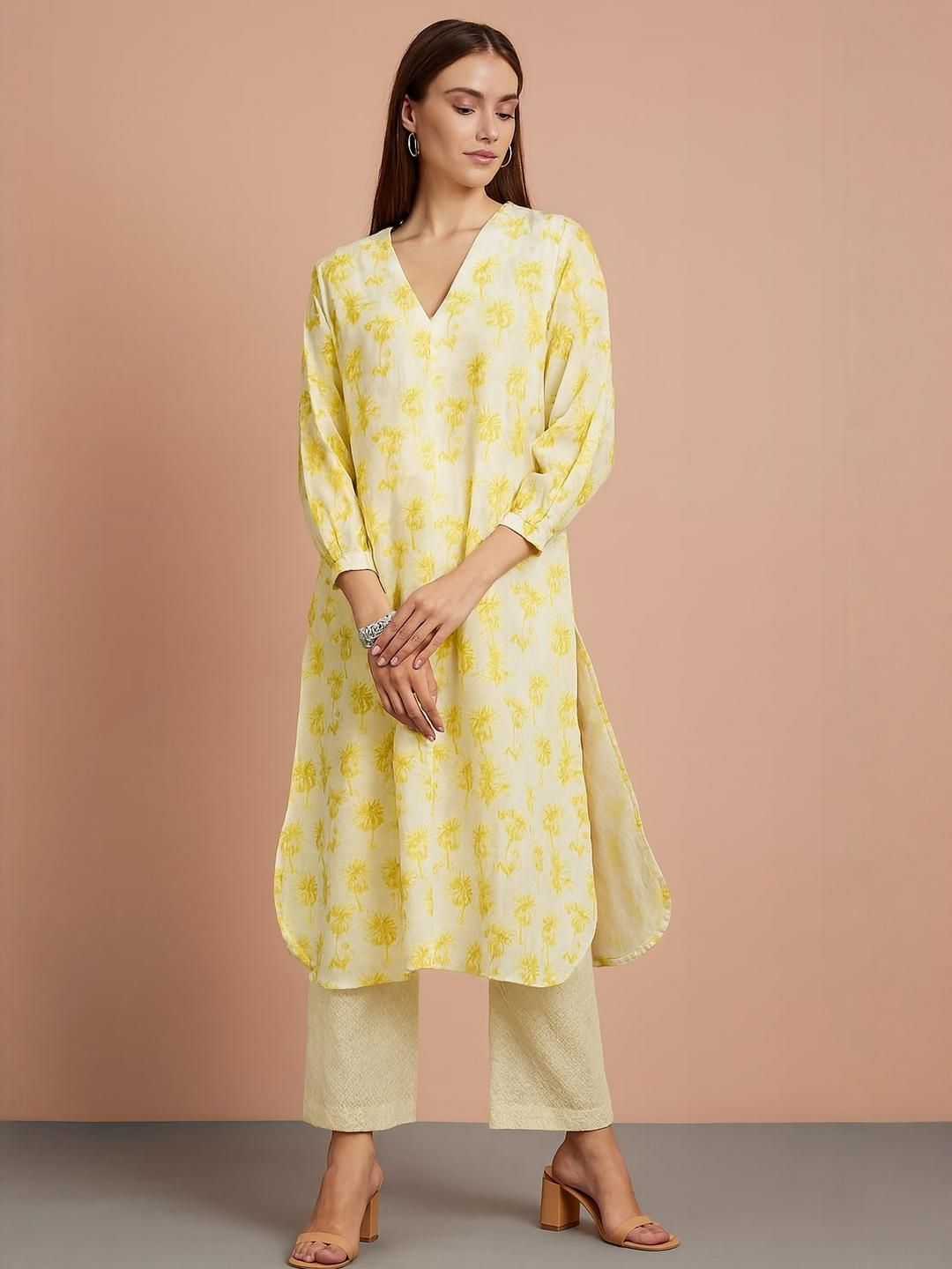 Sangria Women Yellow Cotton Blend Printed Kurta Sets