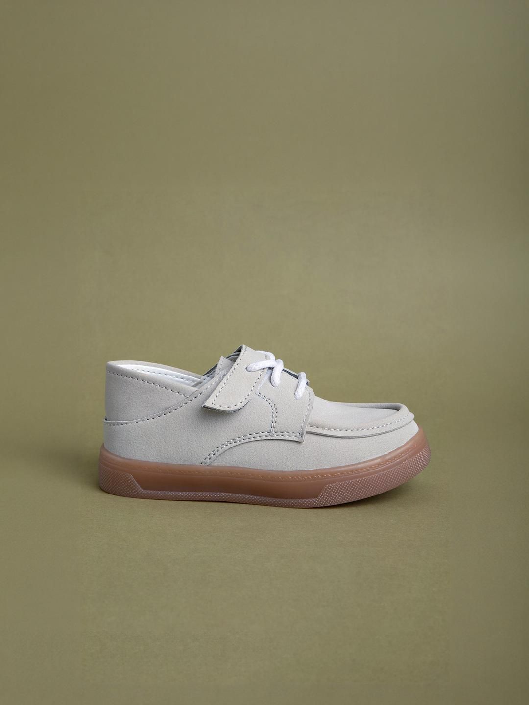 Hopscotch Boys PU Solid Velcro Loafers-picture-42