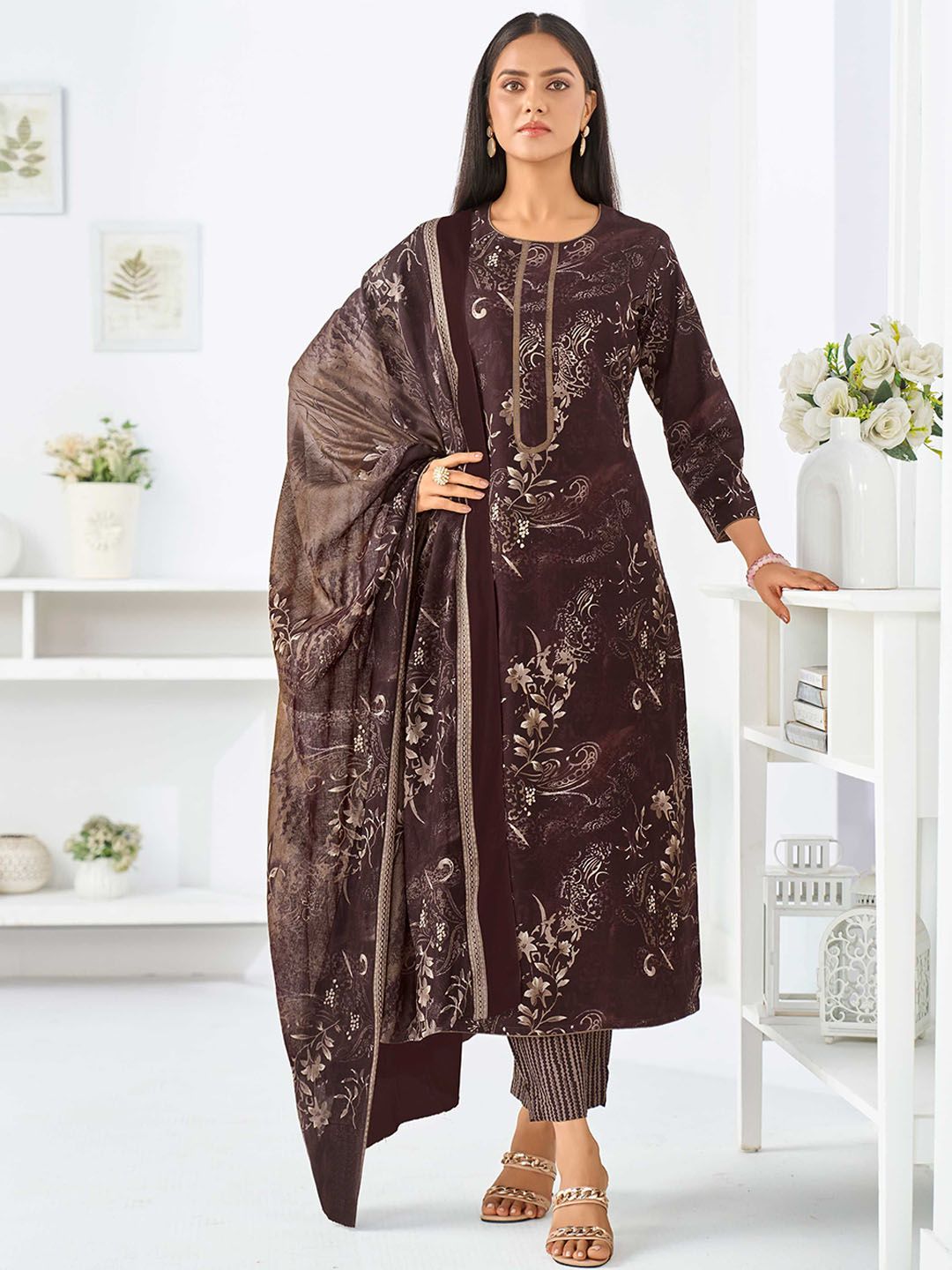 Larqi Women Ethnic Motifs Printed Cotton Kurta with Trousers & Dupatta