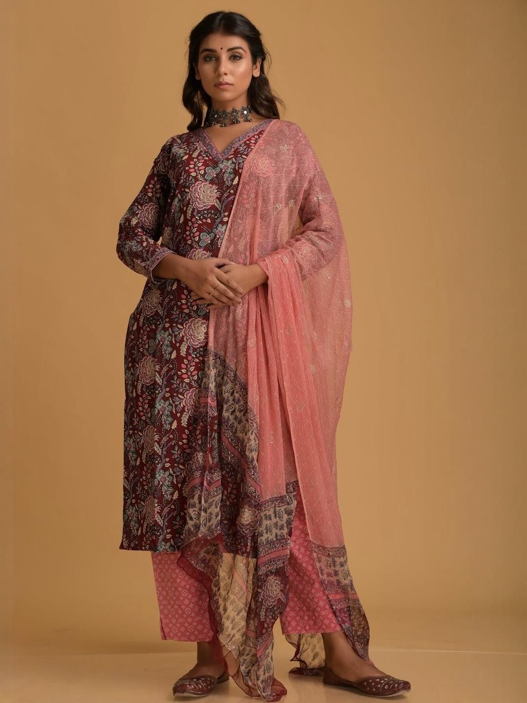 KALINI Women Maroon Viscose Rayon Printed Kurta Sets