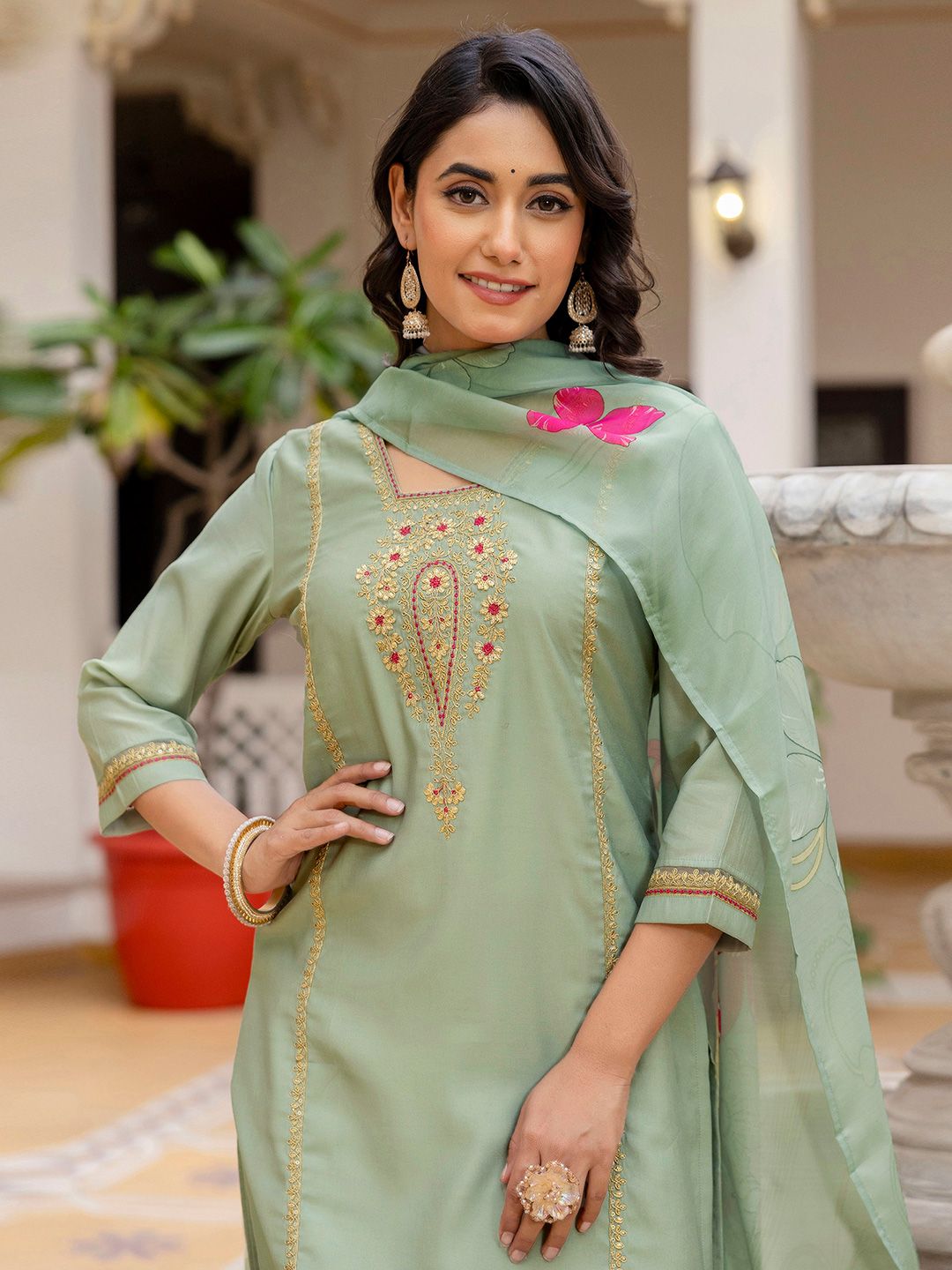 SANISA Women Ethnic Motifs Embroidered Kurta with Trousers & With Dupatta Kurta Sets