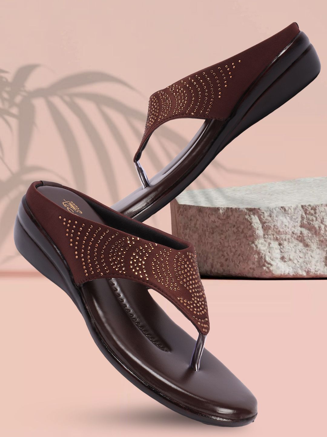 Picktoes Women Maroon Synthetic Leather Casual Platform Sandals-image-0