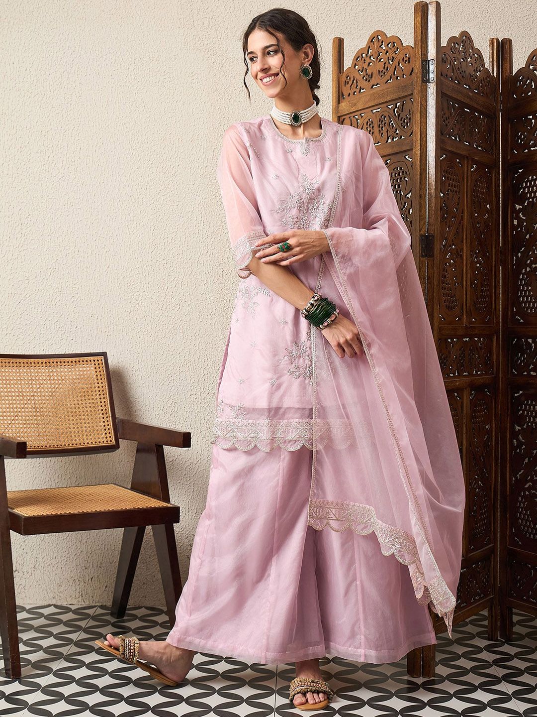 House of Pataudi Women Floral Embroidered Kurta with Palazzo & Dupatta-picture-39