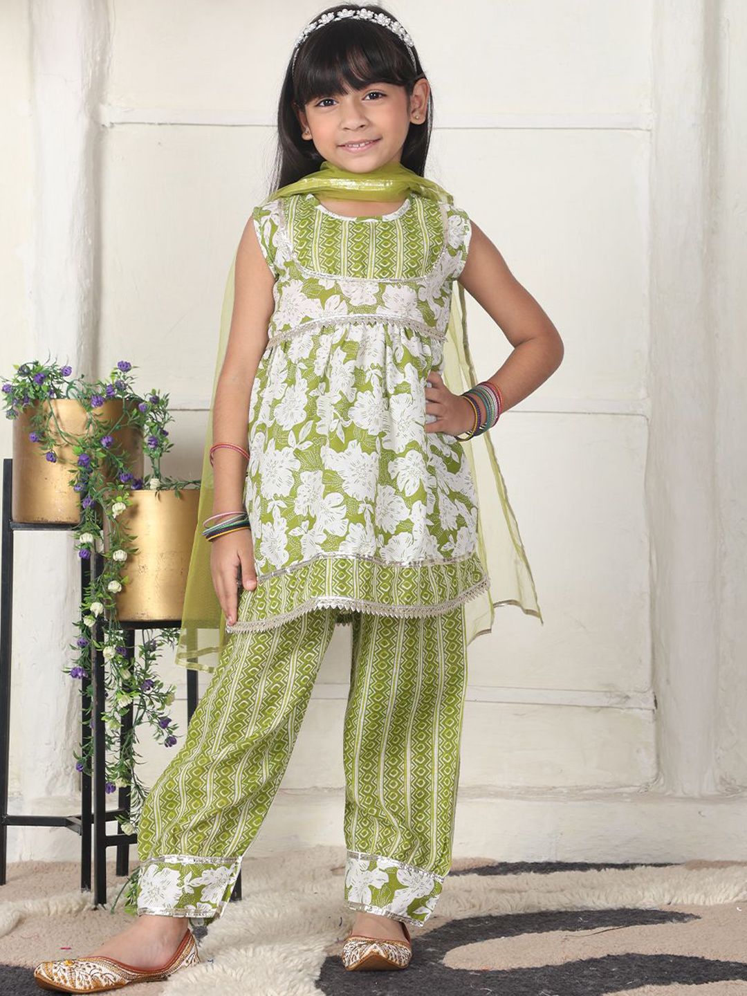 Cutiekins Girls Floral Printed A-Line Kurta with Trousers & Dupatta-picture-39