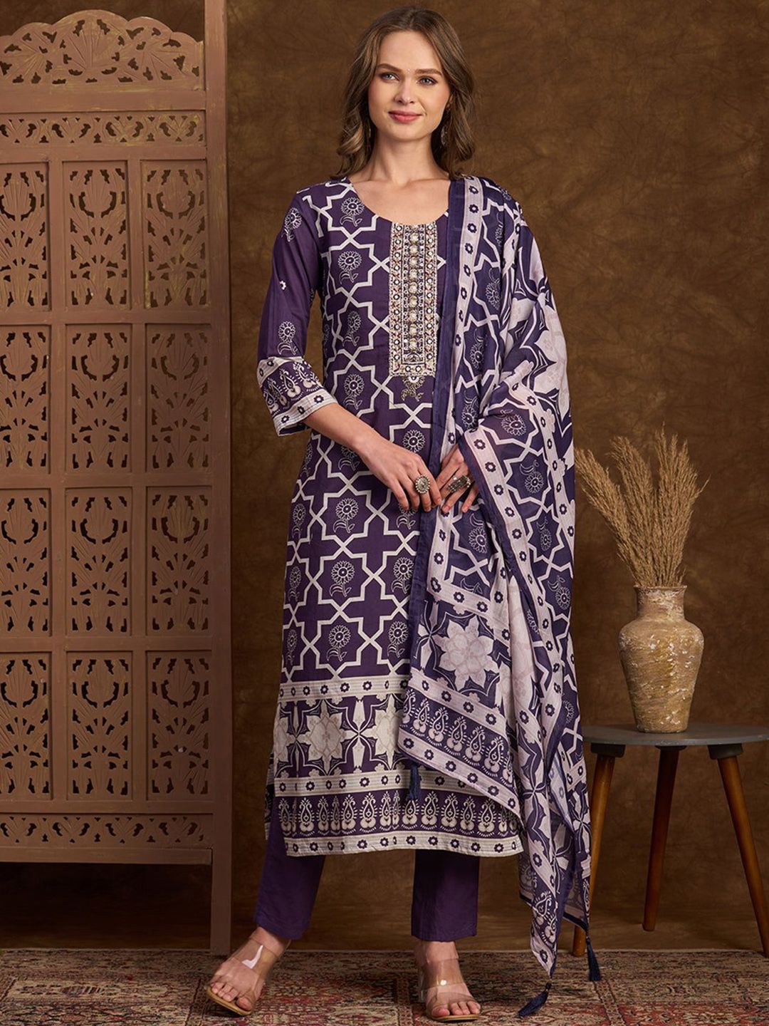 FASHOR Women Geometric Printed Kurta with Pyjama & Dupatta