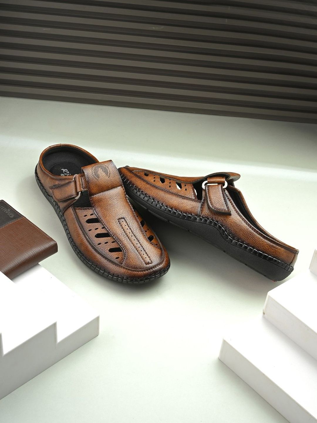 Rising Wolf Men Shoe-Style Sandals-image-37