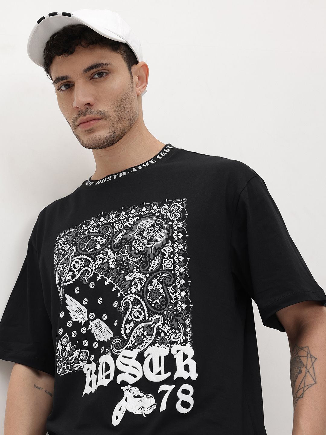 The Roadster Life Co. Printed Drop-Shoulder Sleeves Pure Cotton Relaxed Fit T-shirt-picture-29