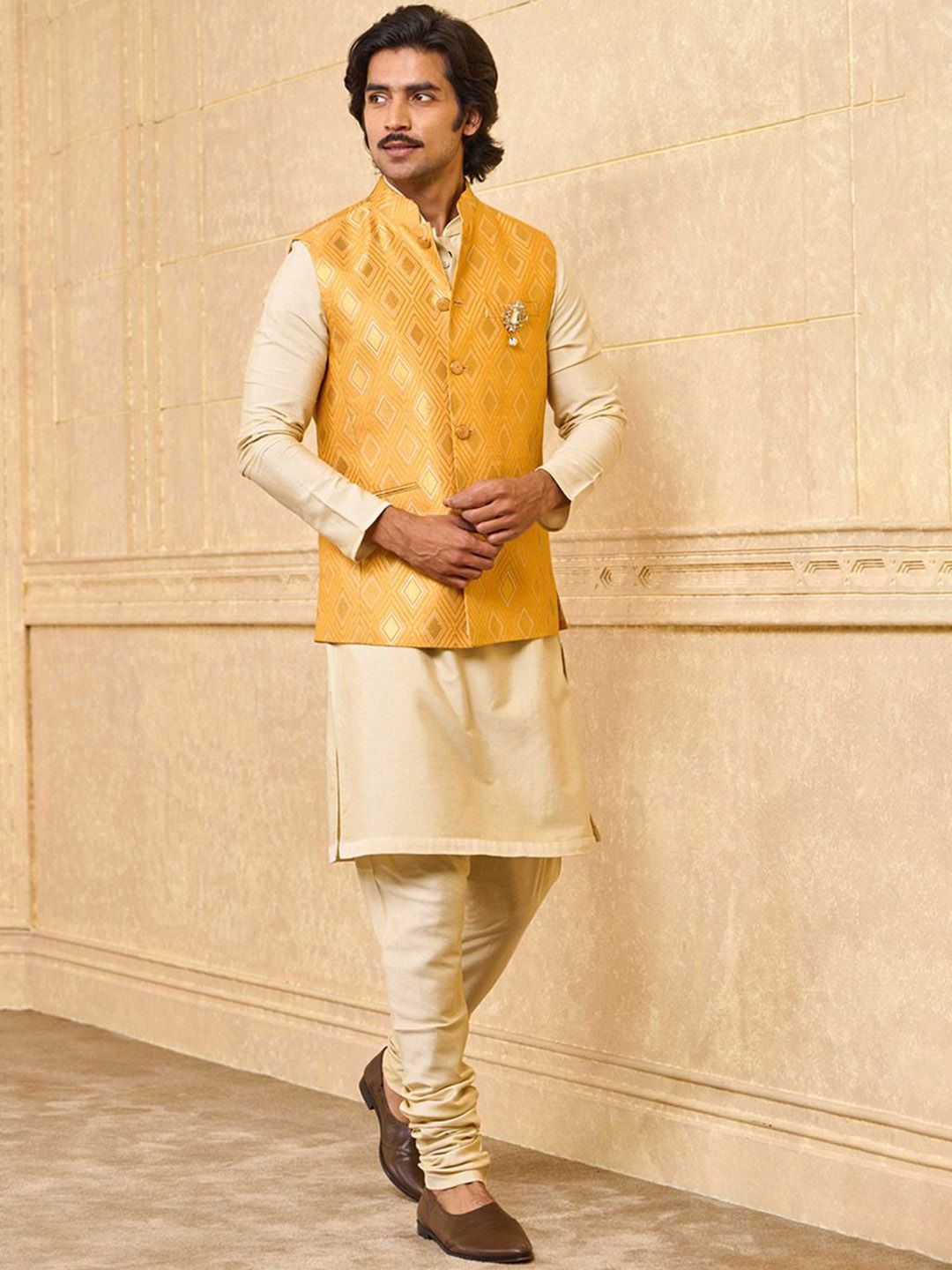 Tasva Men Woven Design Mandarin Collar Nehru Jacket-picture-50