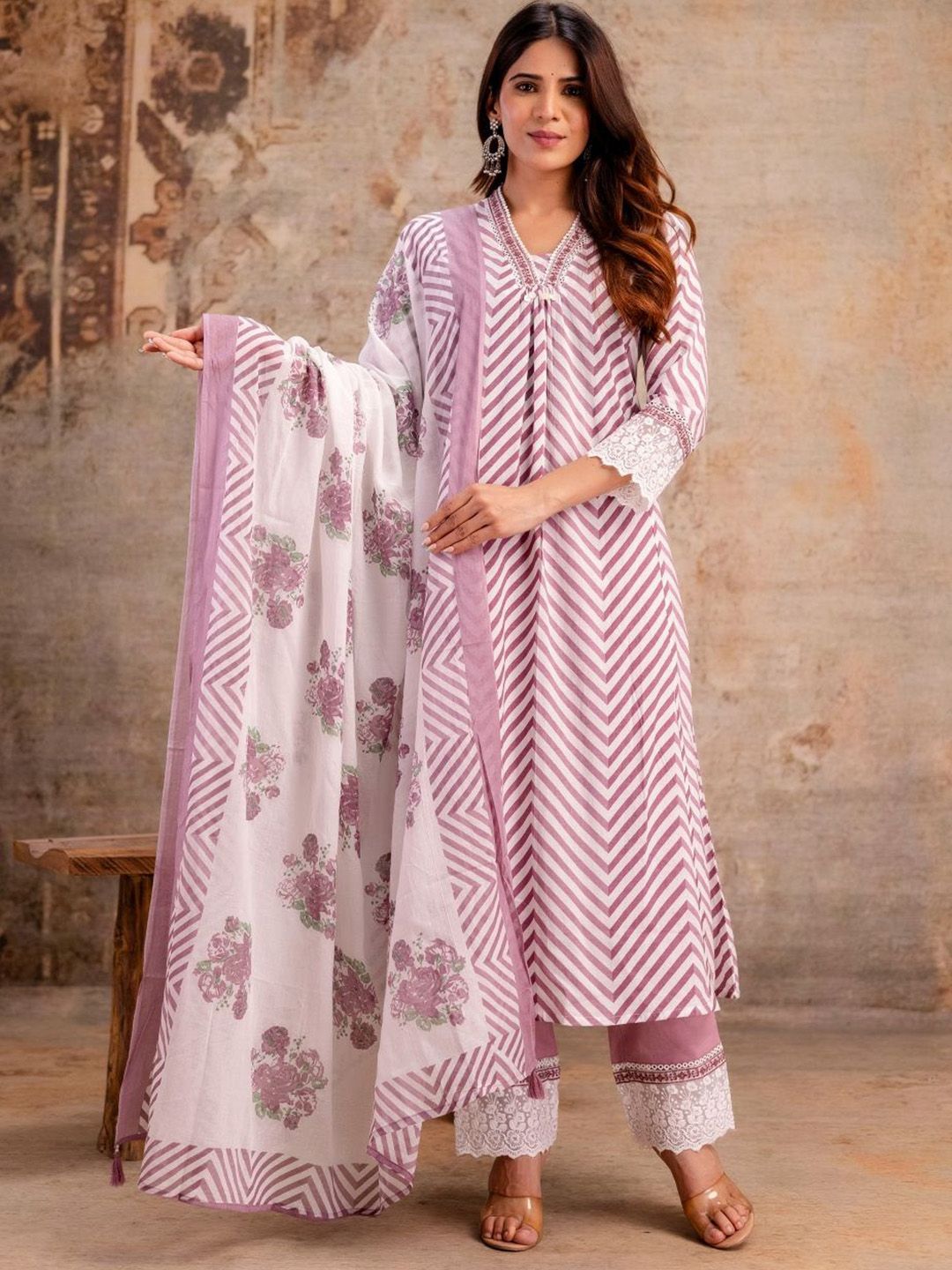 Banwaree Women Striped Cotton Kurta with Trousers & Dupatta