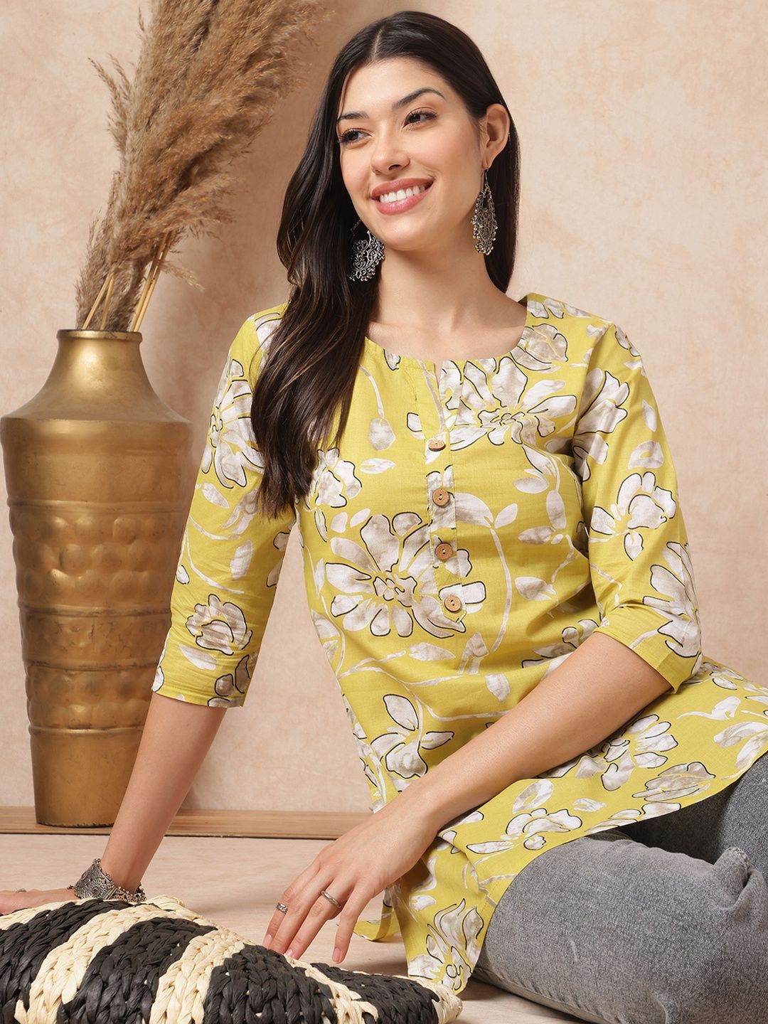 HERE&NOW Women Pack of 1 Viscose Rayon Printed Top-picture-24
