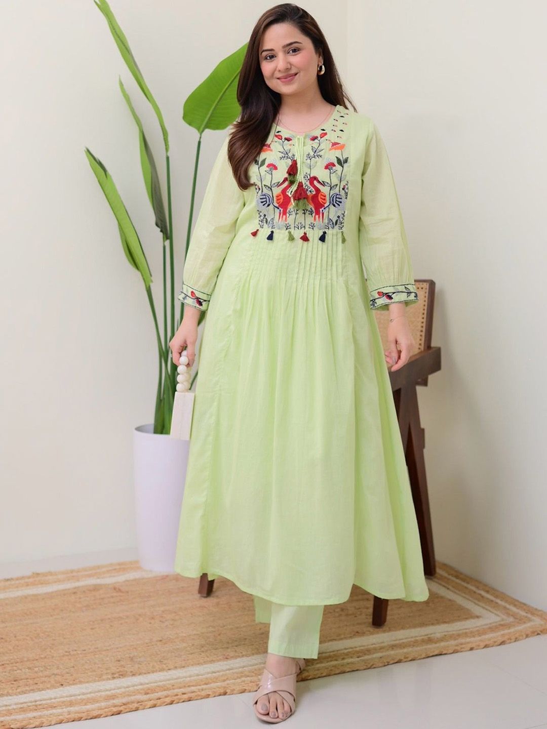 Skirtsvilla Women Ethnic Motifs Printed Cotton A-Line Kurta with Trousers