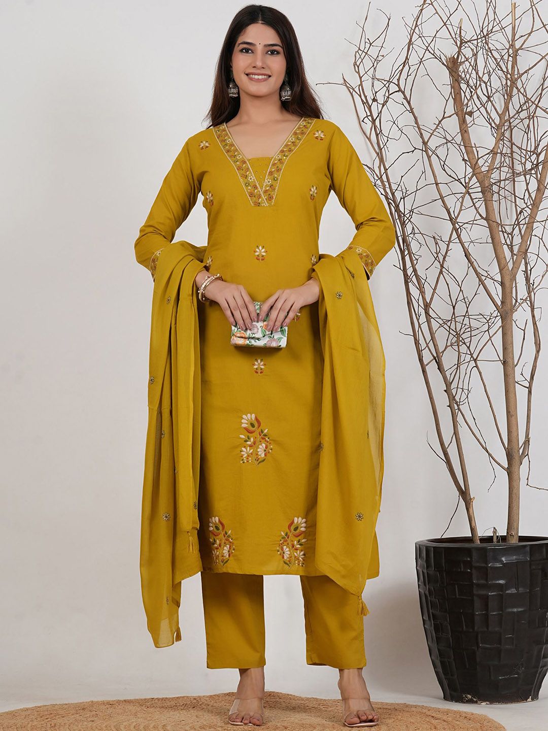 MF Hayat Women Floral Embroidered Regular Pure Cotton Kurta with Trousers & Dupatta