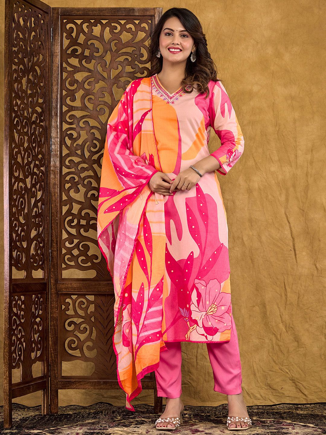 SANISA Women Floral Printed Cotton Kurta with Trousers & Dupatta