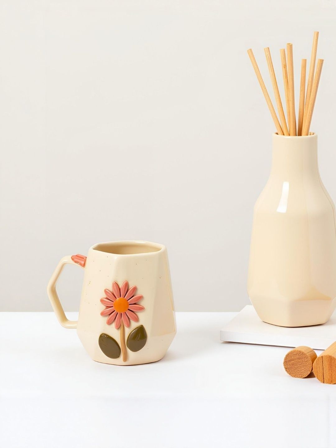 Kraftlik Handicraft Cream-Coloured Handcrafted and Hand Painted Floral Ceramic Glossy Mugs-image-30