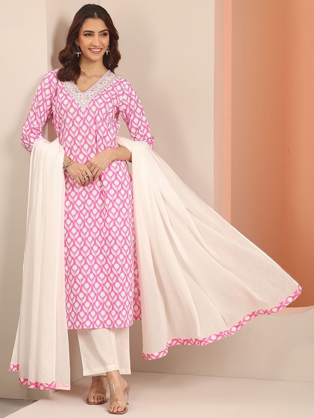 Libas Women Floral Yoke Design Regular Straight Kurta with Trousers & With Dupatta