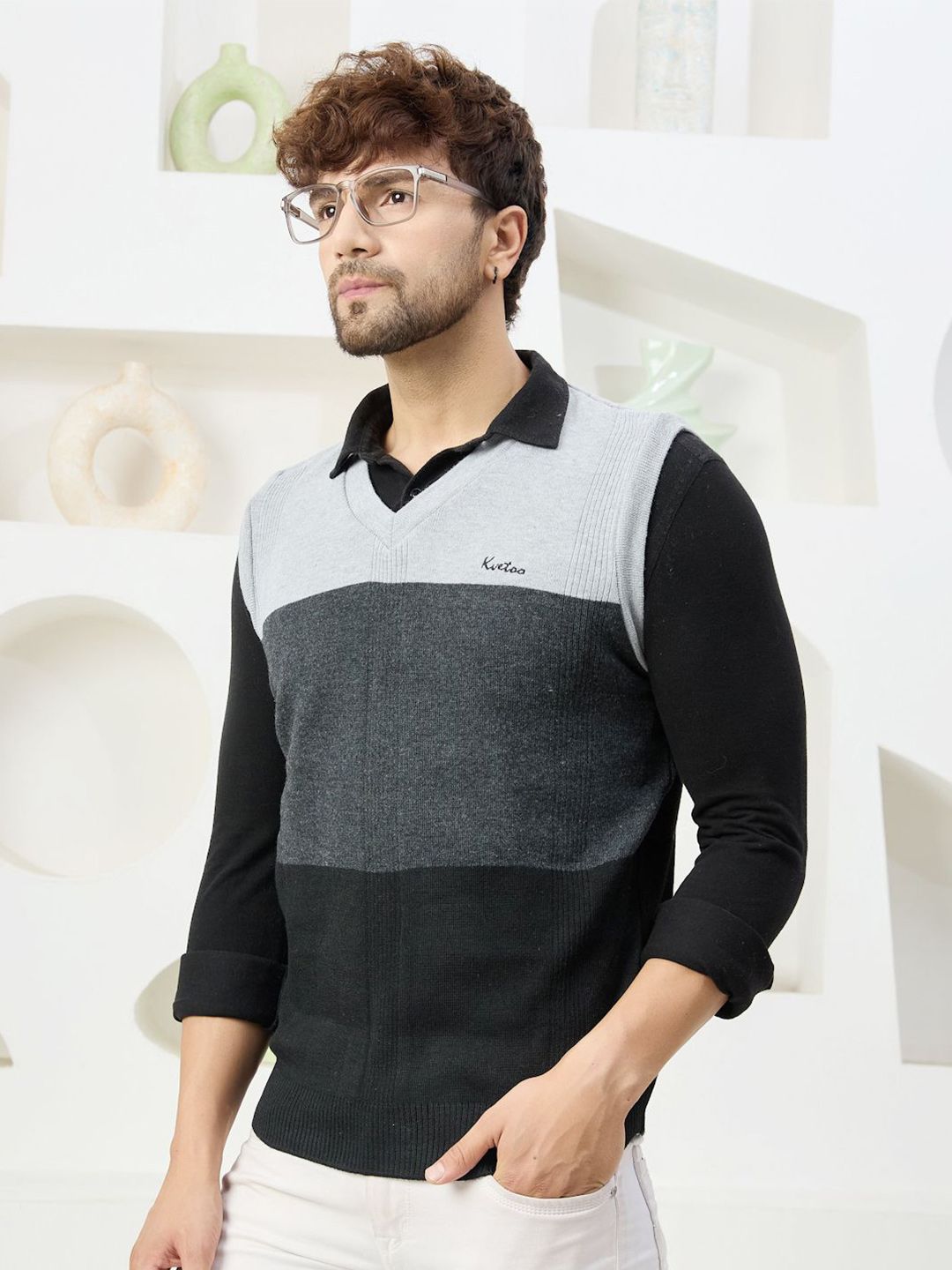 Kveto style redefined Men Colourblocked V-Neck Sweater Vest-picture-24