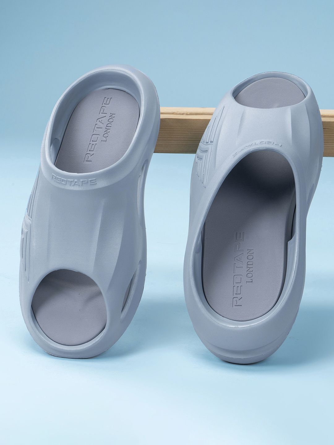 Red Tape Men Self Design Sliders-picture-12