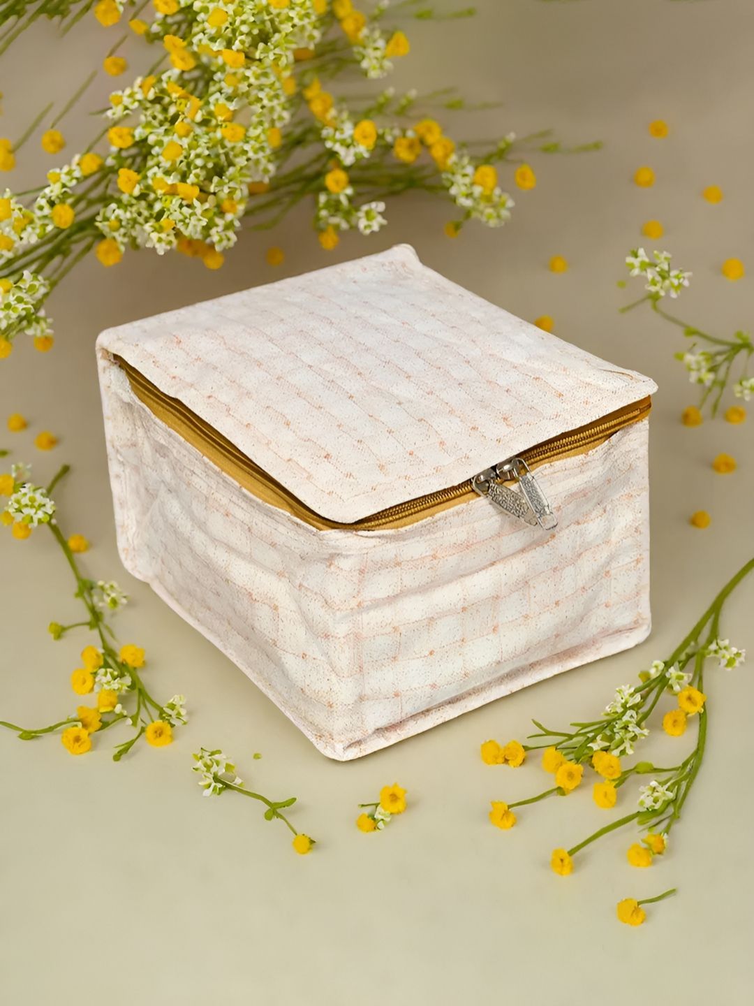 Aura Gold-Toned Set of 1 Regular Multi-Utility Organisers-picture-23