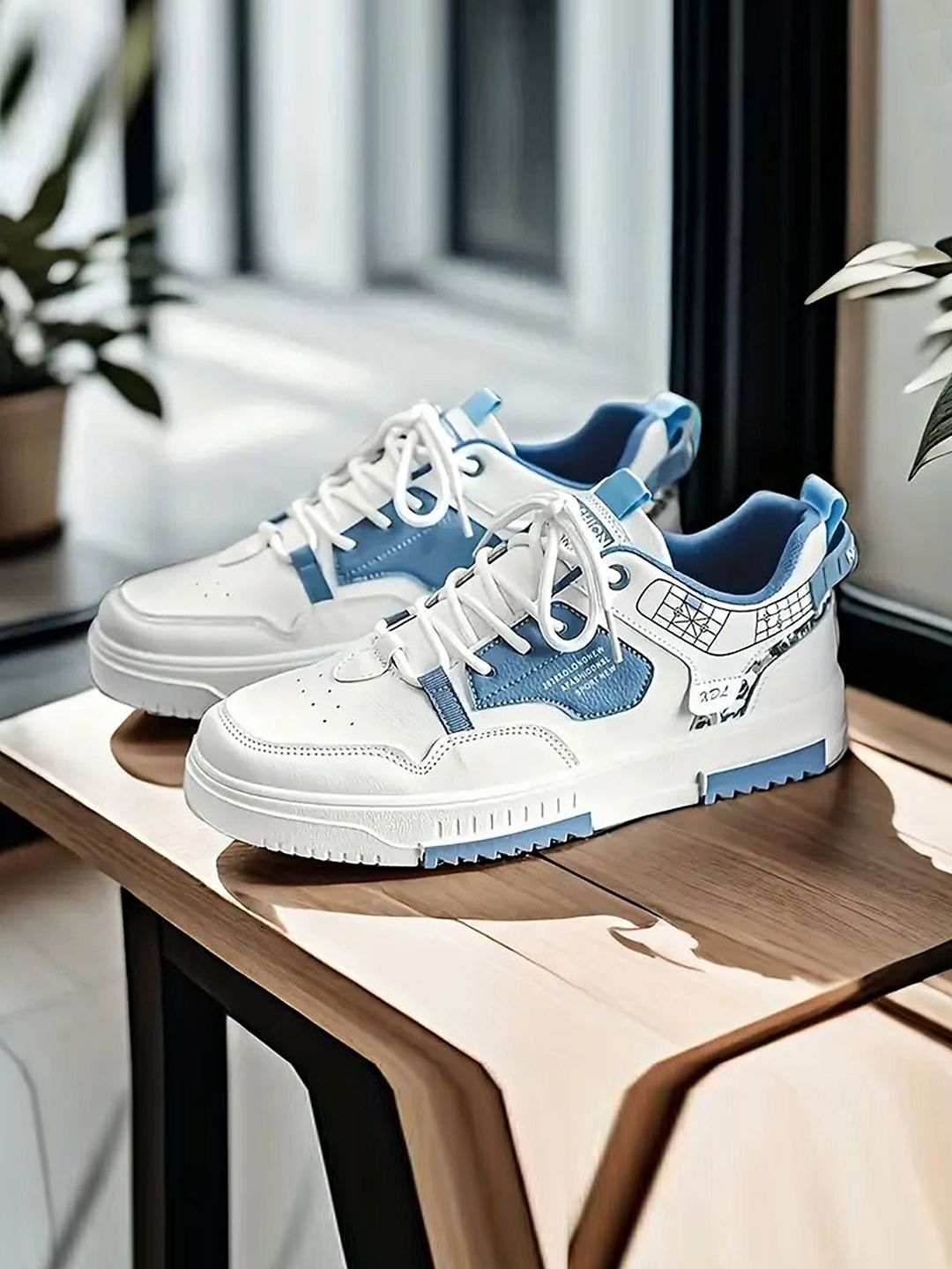 Layasa Men Colourblocked Sneakers-picture-13