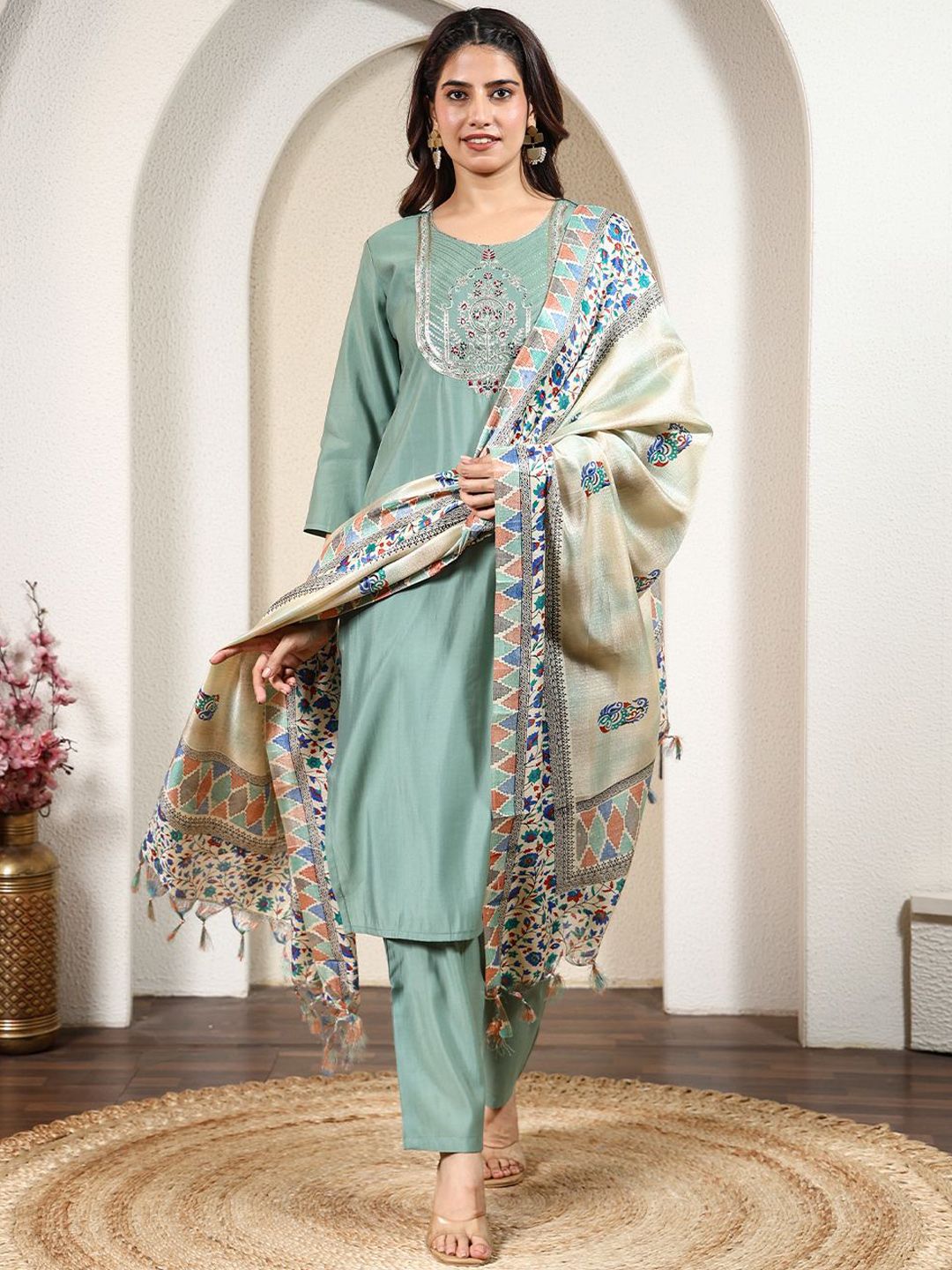 Anouk Rustic Floral Embroidered Round Neck Thread Work Kurta With Trousers & Dupatta