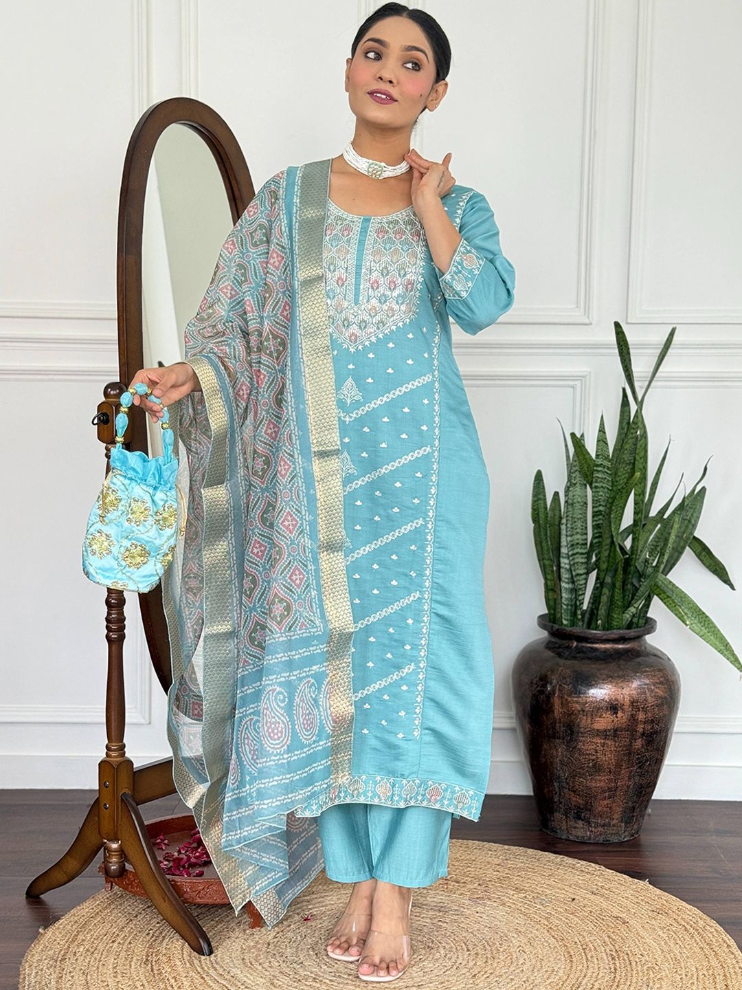 BAESD Women Ethnic Motifs Embroidered Kurta with Trouser & Dupatta-picture-17