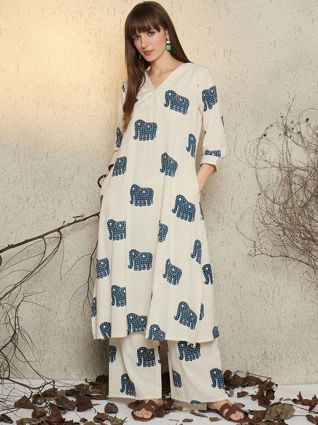 Indo Era Women Ethnic Motifs Printed Kurta with Palazzo