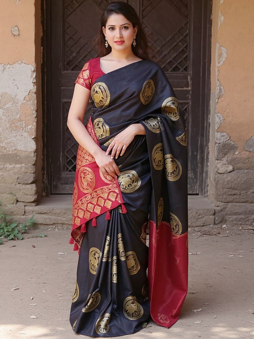 VILLE FASHION Black Woven Design Art Silk Kanjeevaram Sarees-picture-26