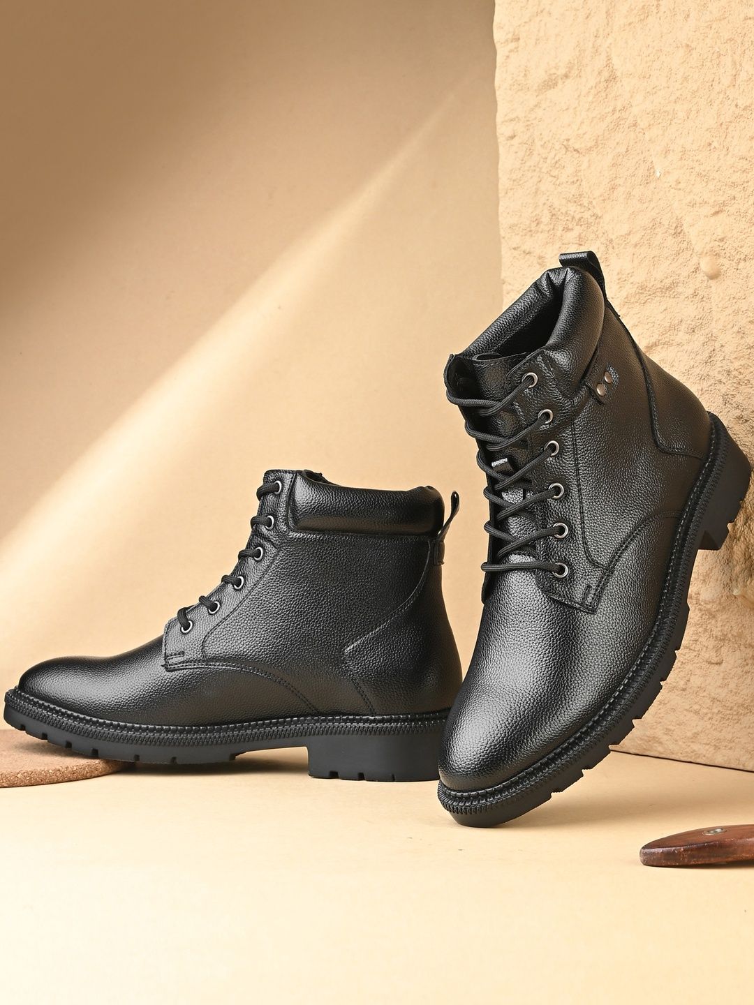 roadster Trendy Black Ankle Length Durable Lace-Up Boots-picture-21