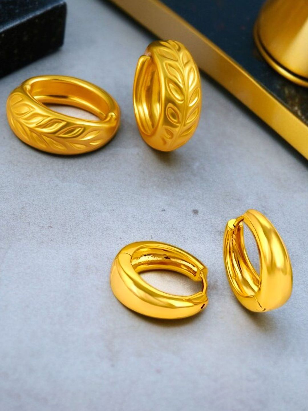 MA FASHION Set Of 2 Gold-Plated Circular Shaped Hoop Earrings-image-18