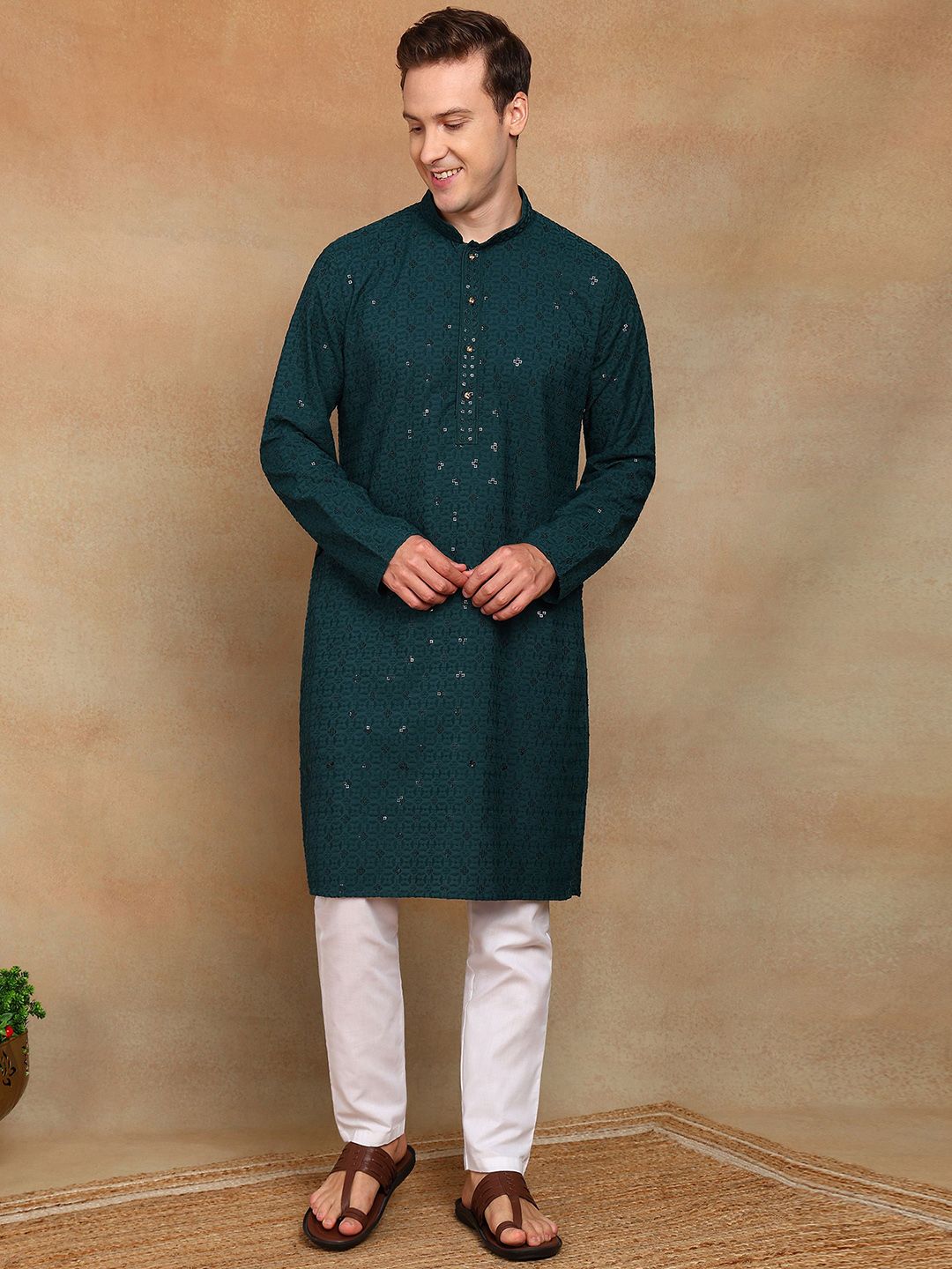 House of Pataudi Geometric Embroidered Mandarin Collar Sequinned Kurta-picture-26