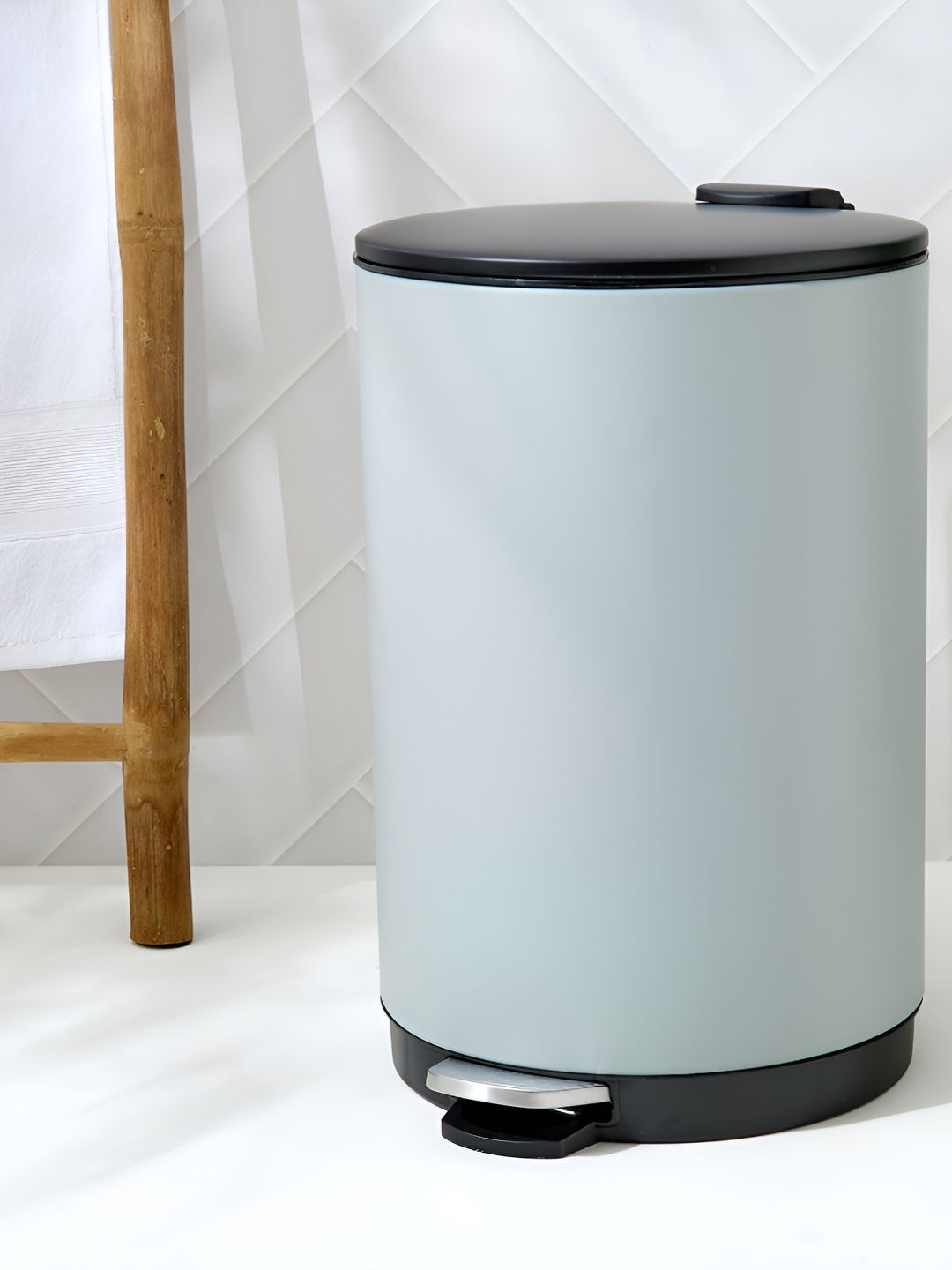 Home Centre Grey Solid 12L Metal Pedal Waste Bin-picture-13