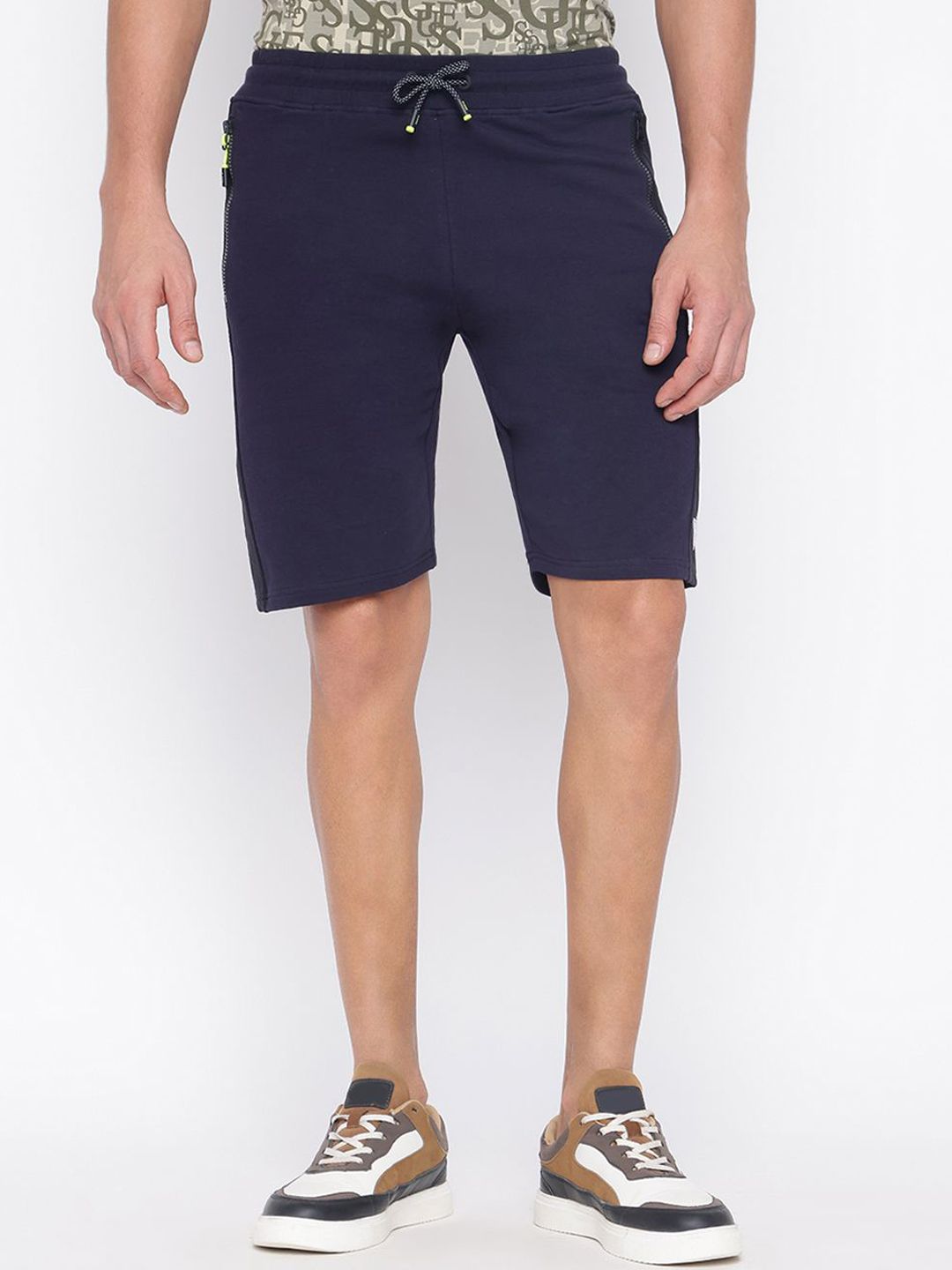 GUESS Men Regular Fit Mid-Rise Shorts-picture-12