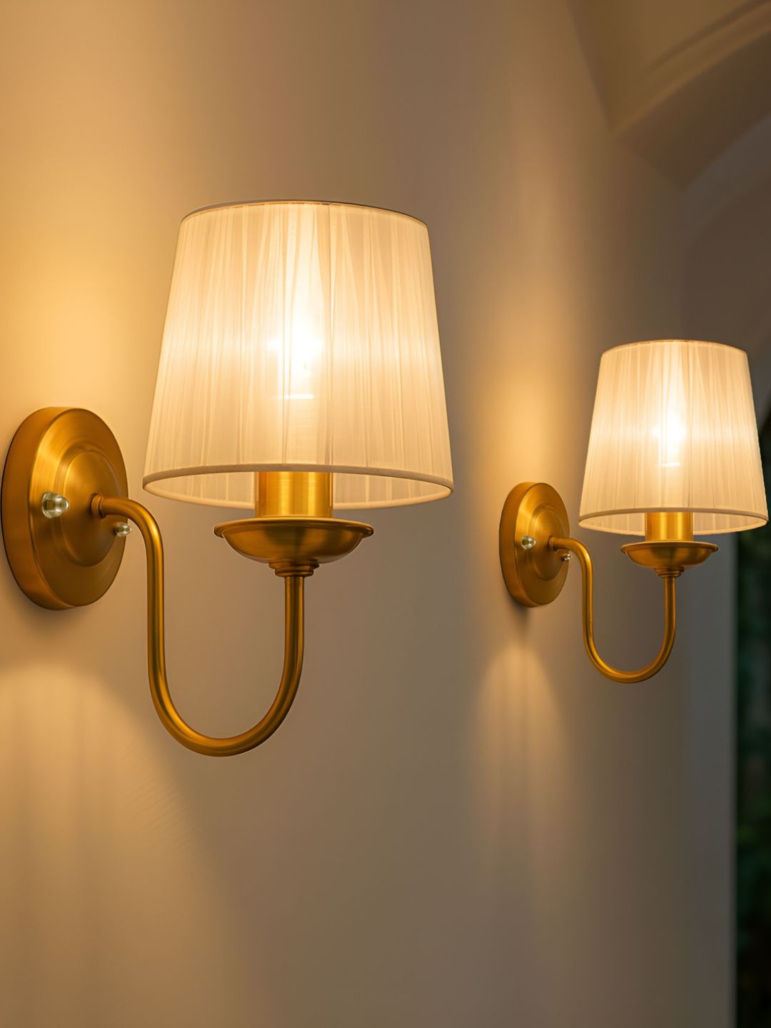 Homesake Set of 2 Brass Gold-Toned Metal Frustum Shaped Wall Lamp-picture-15