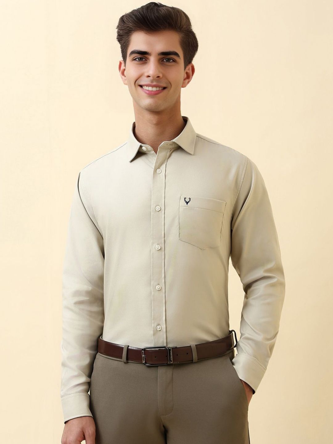 Allen Solly Men Solid Spread Collar Pure Cotton Formal Shirt