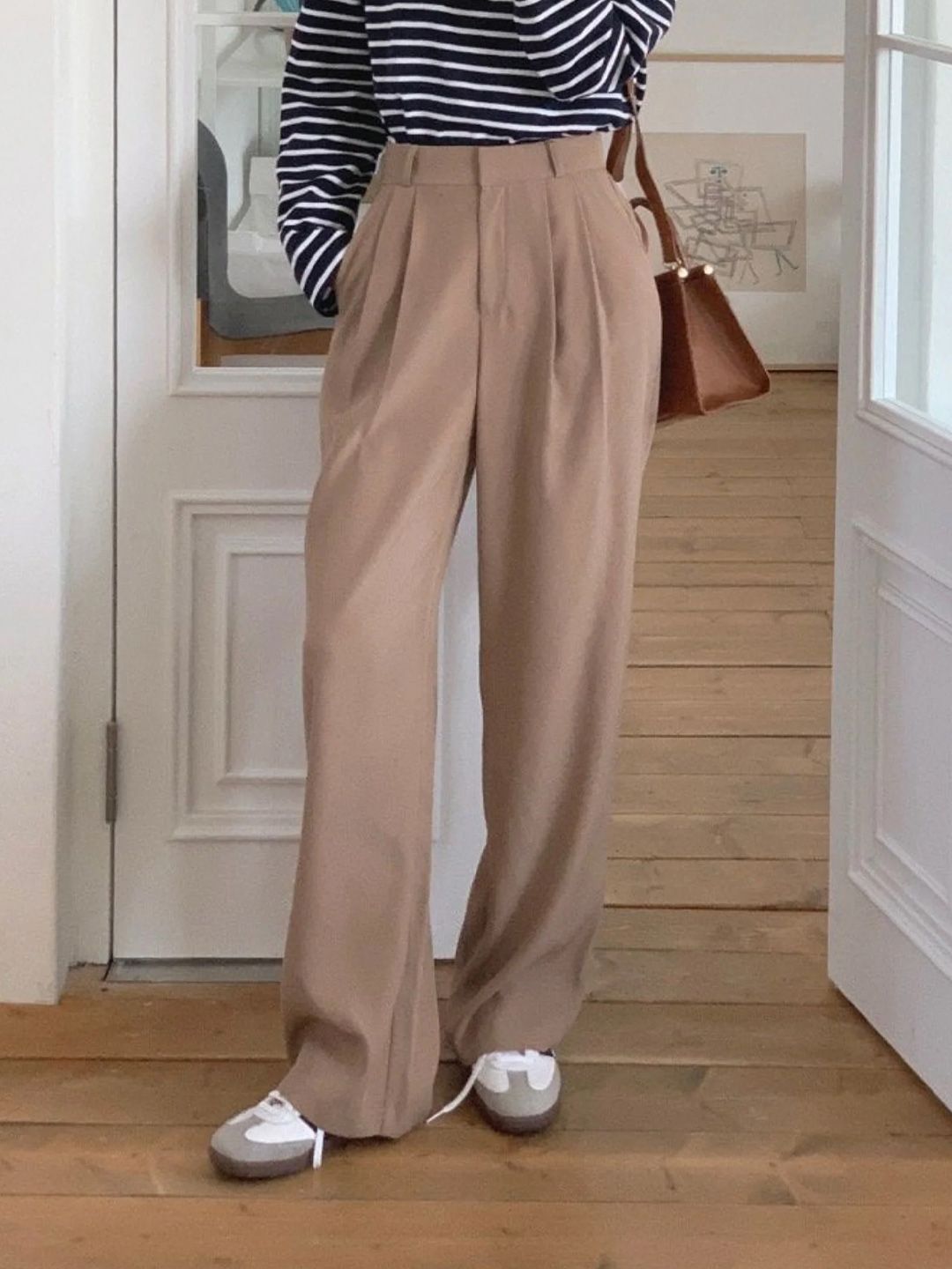 FNOCKS Women Relaxed Straight Leg Loose Fit High-Rise Pleated Trousers-picture-10