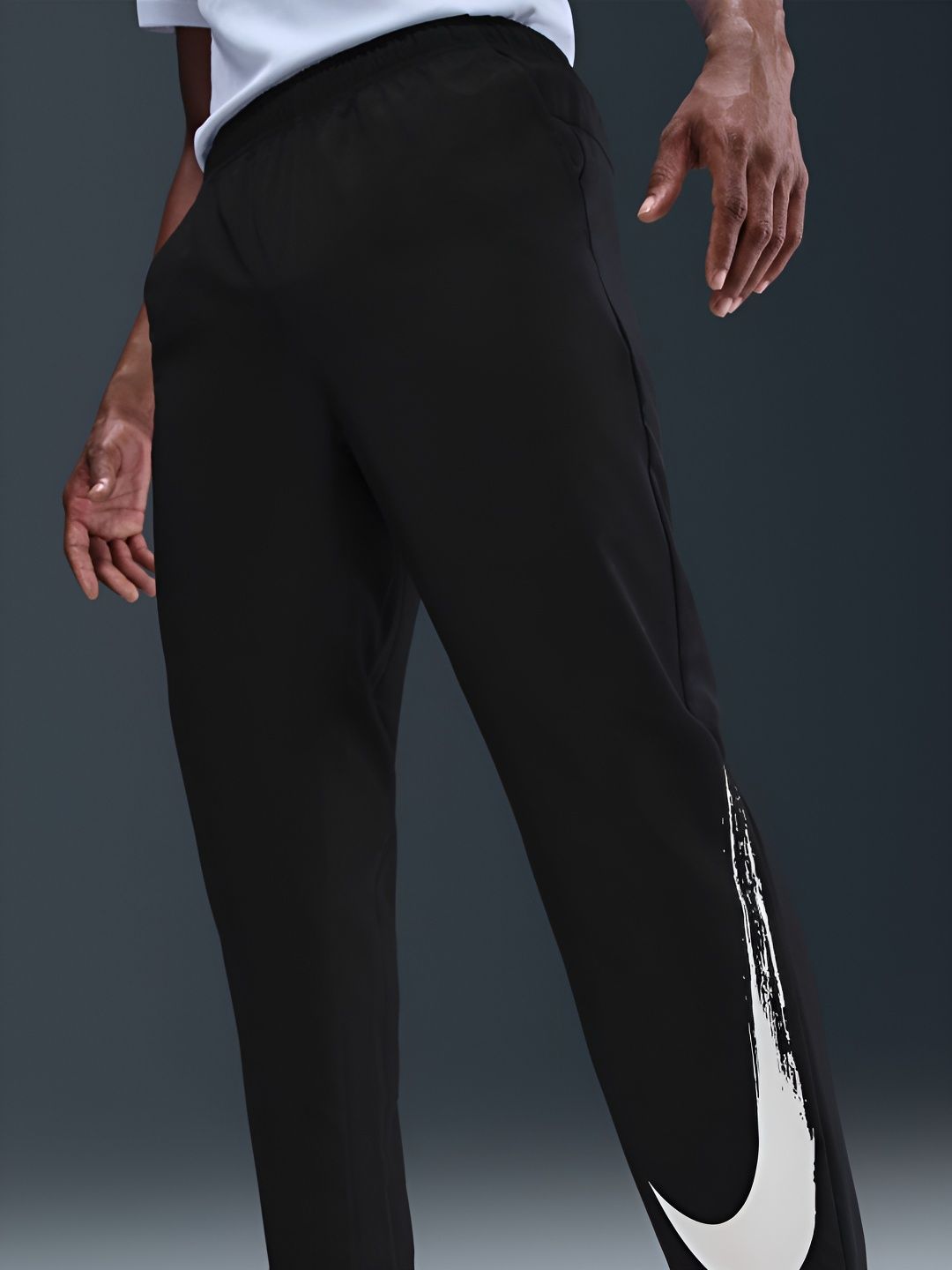 Nike Men Form Dri-FIT Open-Hem Versatile Track Pants