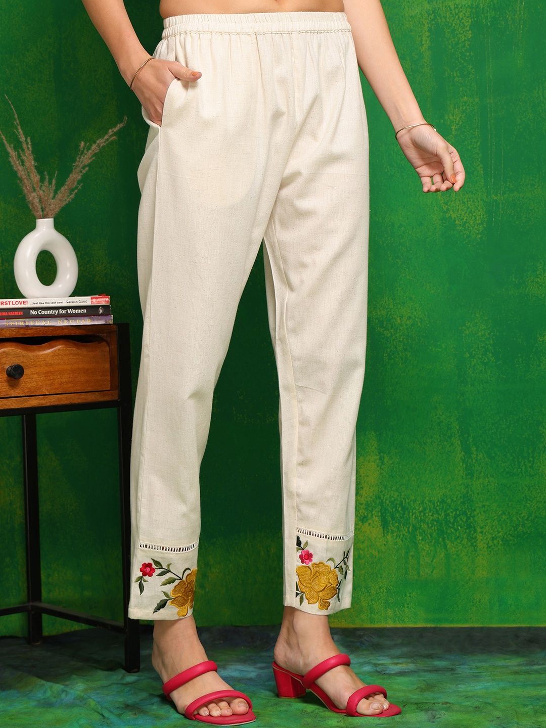 KALINI Women Floral Embroidered Tunic & Tunic Co ords-picture-36