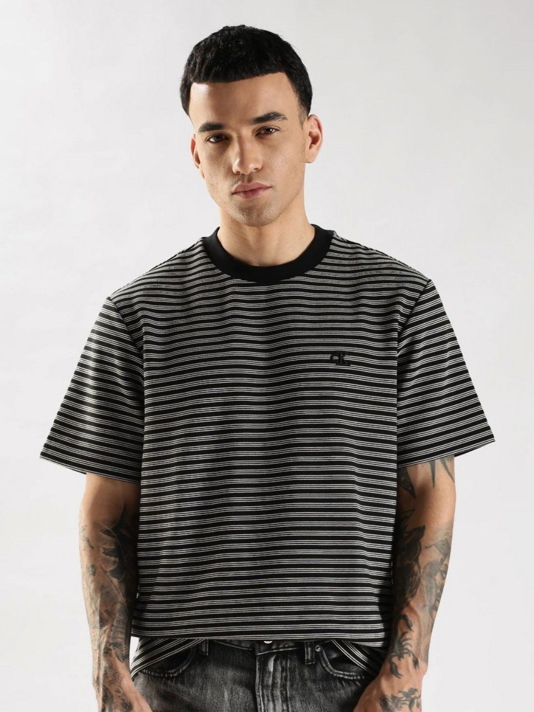 Calvin Klein Jeans Men Striped Round Neck Relaxed Fit T-shirt-picture-15